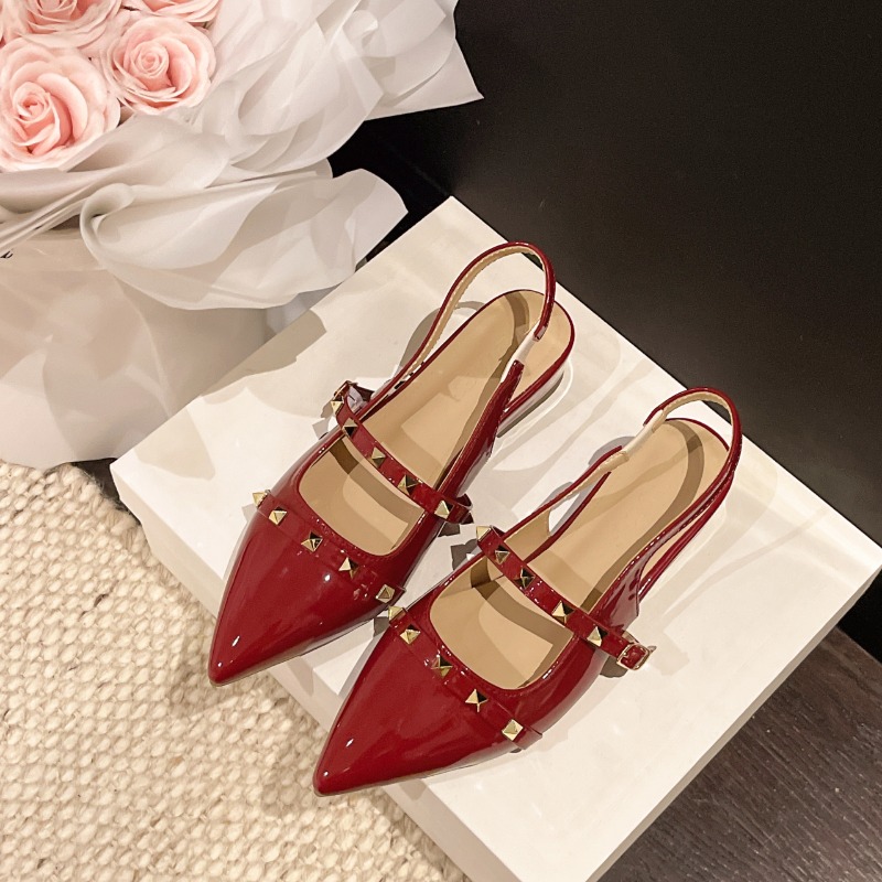 Pointed Toe Flat - صنادل فرنسية جديدة بكعب مدبب ومزينة