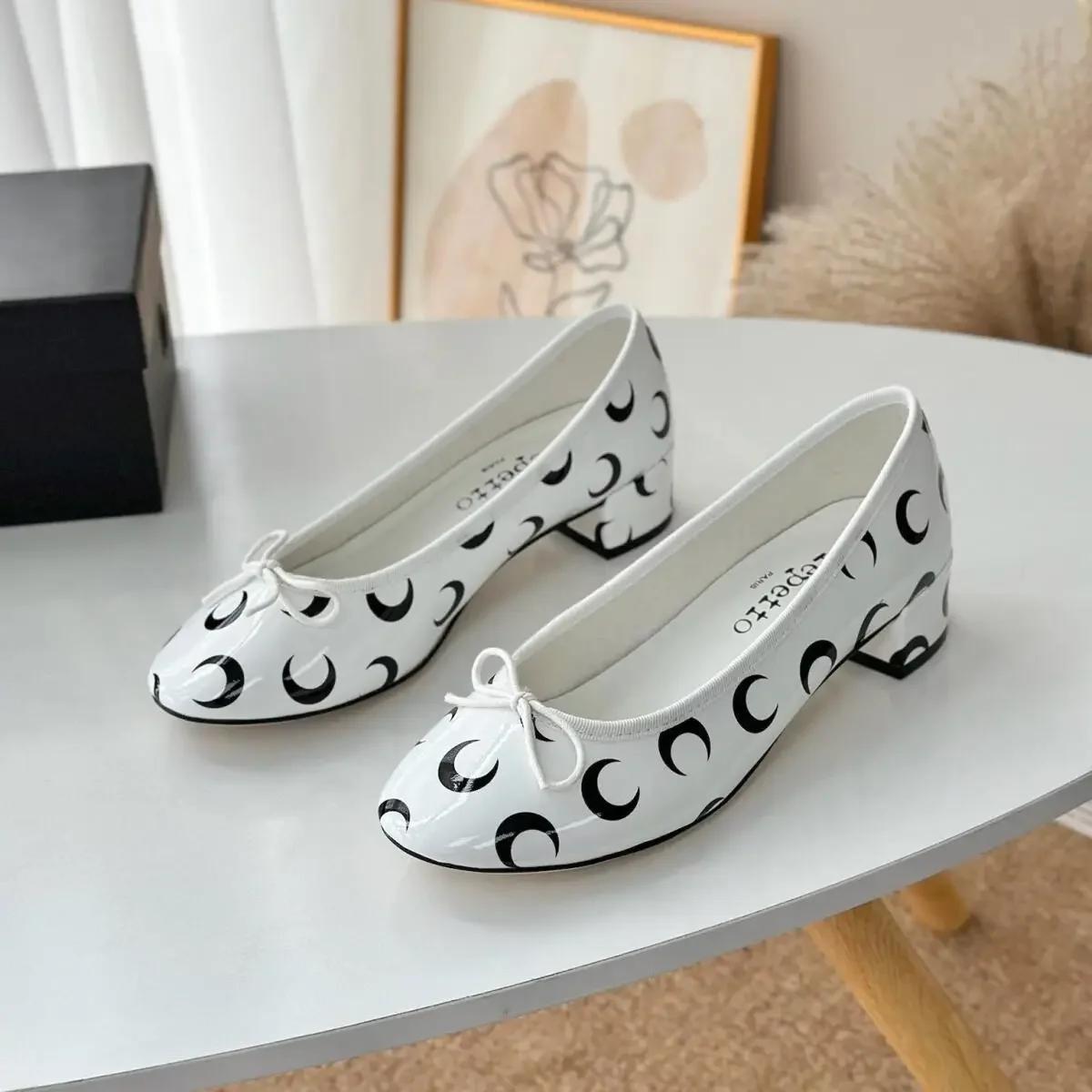 Ballet Flat Women - حذاء باليه نسائي مسطح بتصميم القمر،