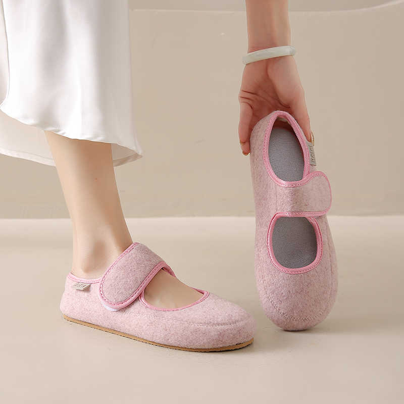 Women Shoes Name - أحذية رياضية نسائية فاخرة بدون كعب