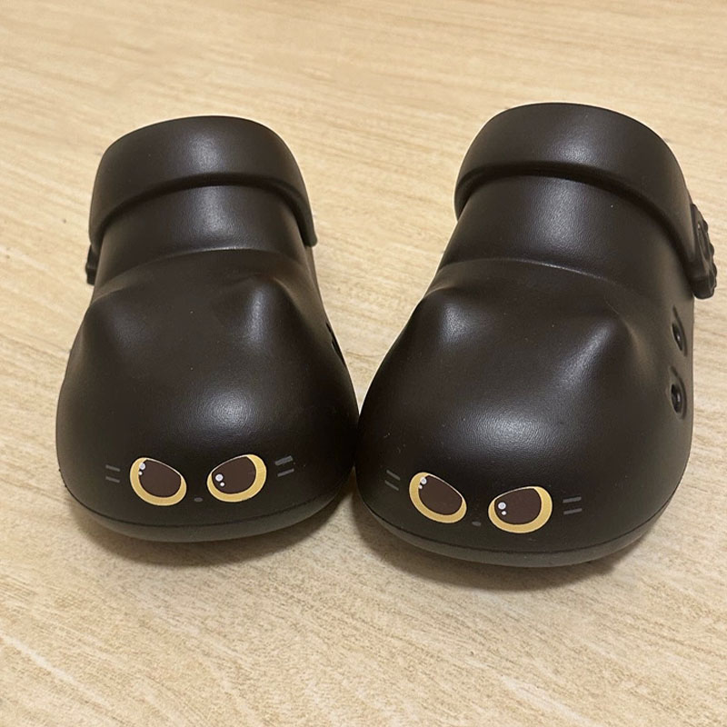 Mule Slip On - شباشب جديدة مبتكرة على شكل قطة