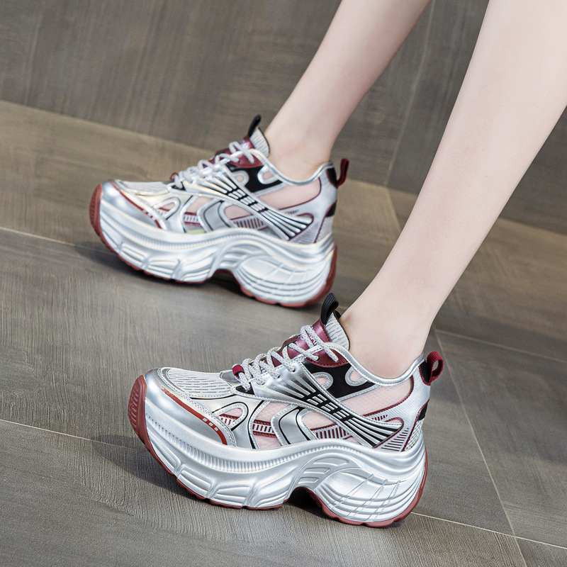 أحذية رياضية نسائية بمنصة خفية - مراجعة Platform Sneakers Chunky وسعره