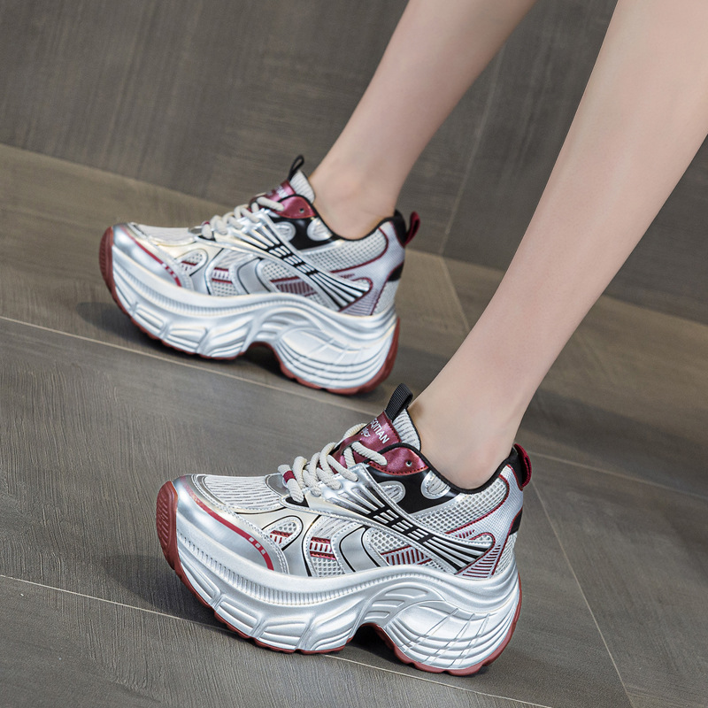 أحذية رياضية نسائية بمنصة خفية - مراجعة Platform Sneakers Chunky وسعره