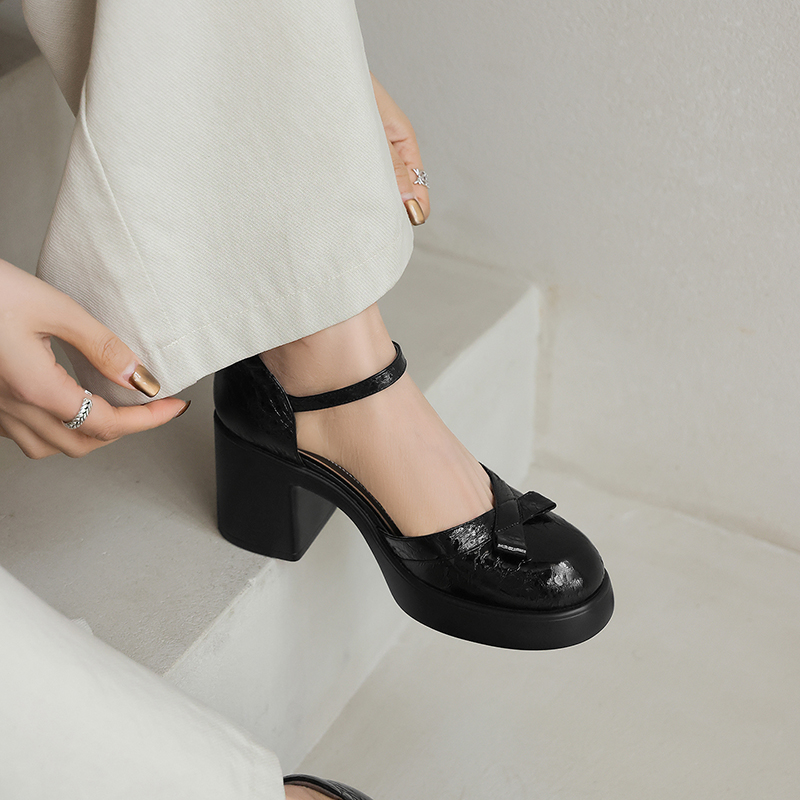 صنادل نسائية جديدة لصيف 2026 م - مراجعة Women'S Shoes Naturalizer وسعره