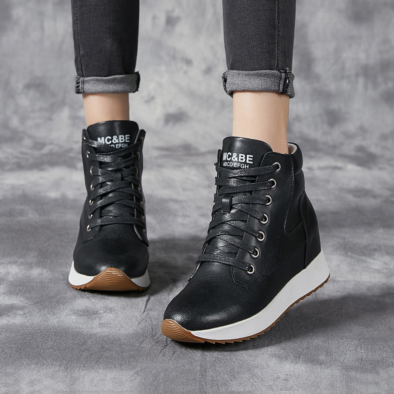 7 سنتيمتر جلد طبيعي النساء الك - مراجعة Wedge Heeled Sneaker وسعره