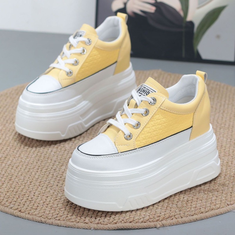 أحذية رياضية جديدة لعام 2026 ب - مراجعة Wedge Heeled Sneaker وسعره