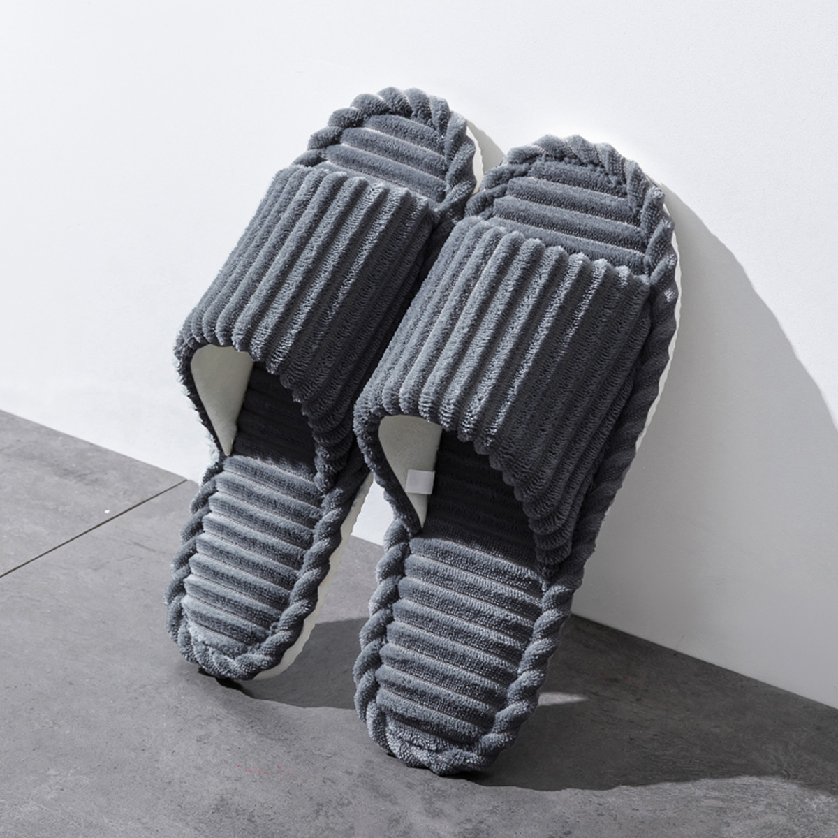 شبشب منزل مفتوح من الأمام يسمح - مراجعة Mule Slip On وسعره