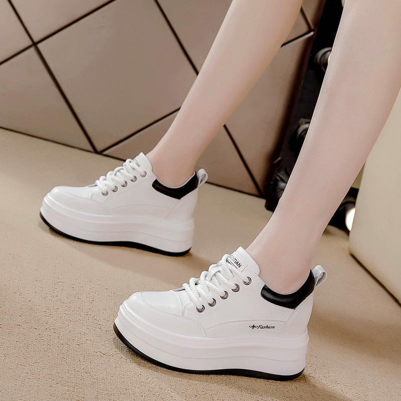 أحذية رياضية نسائية بكعب 8 سم  - مراجعة Platform Sneakers Chunky وسعره