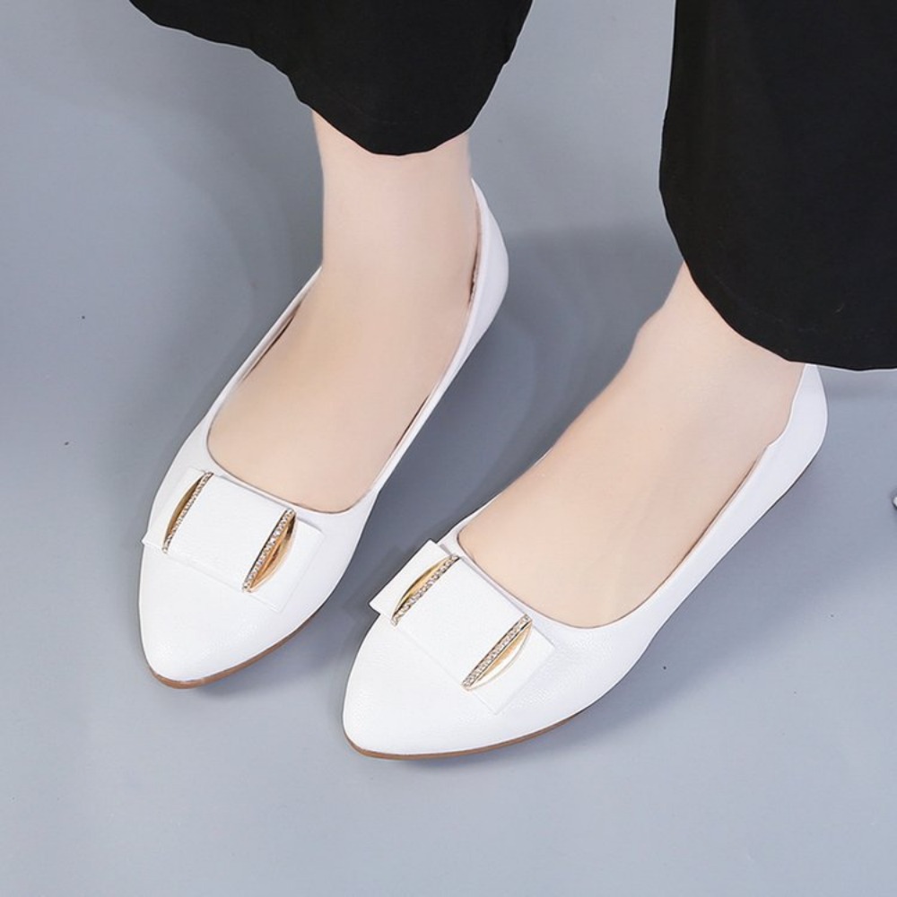 أحذية نسائية عصرية خفيفة الوزن - مراجعة Pointed Toe Flat وسعره