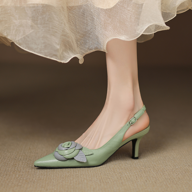صنادل نسائية جديدة لصيف 2026 م - مراجعة Women'S Shoes Naturalizer وسعره