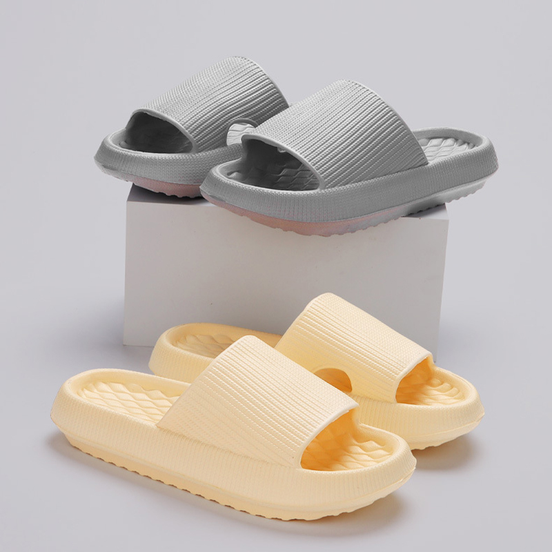 شباشب سحابية نسائية بنعل سميك  - مراجعة Mule Slip On وسعره