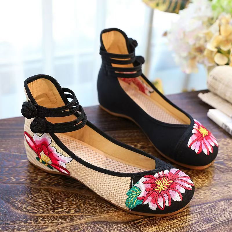 أحذية نسائية بكعب ويدجز مطرزة  - مراجعة Ballet Flat Women وسعره