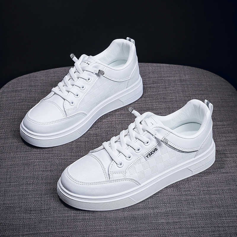 أحذية رياضية نسائية بيضاء بكعب - مراجعة Women Shoes Name وسعره
